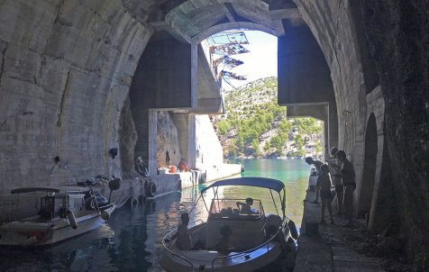 Island Brač & Golden horn - Private speedboat tour