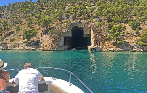 Island Brač & Golden horn - Private speedboat tour