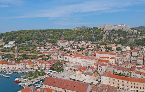 Islands Vis, Hvar & Blue Cave - Group speedboat tour