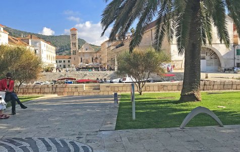 Islands Vis, Hvar & Blue Cave - Group speedboat tour